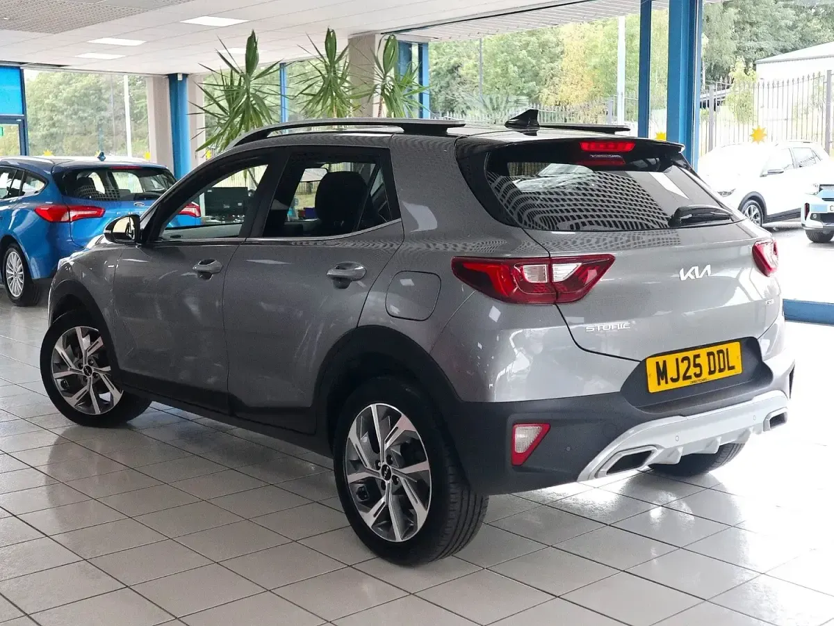 Used Kia Stonic GT-Line 98 HP (72 kW) 2025 Grey SUV