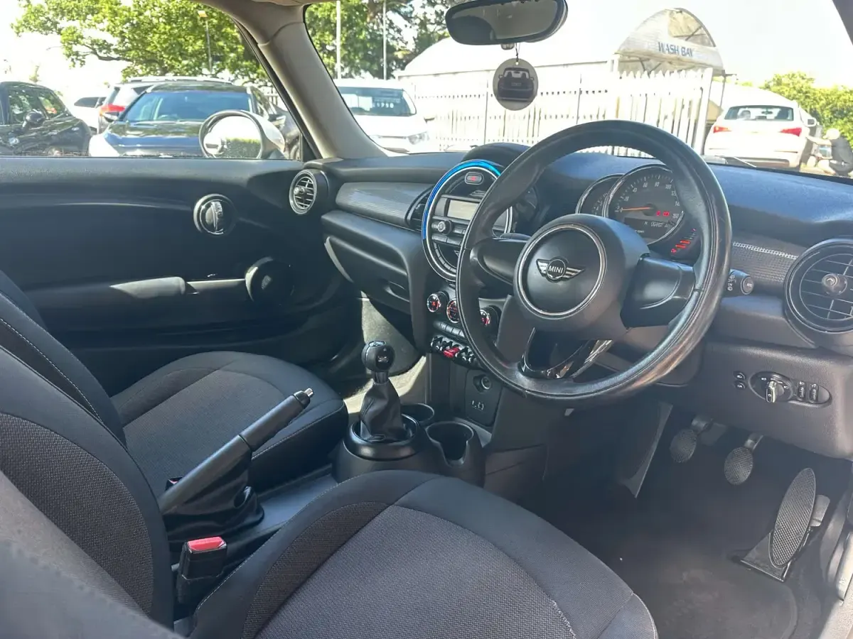 Used Mini Cooper Hatch 136 HP (100 kW) 2014 Black Hatchback