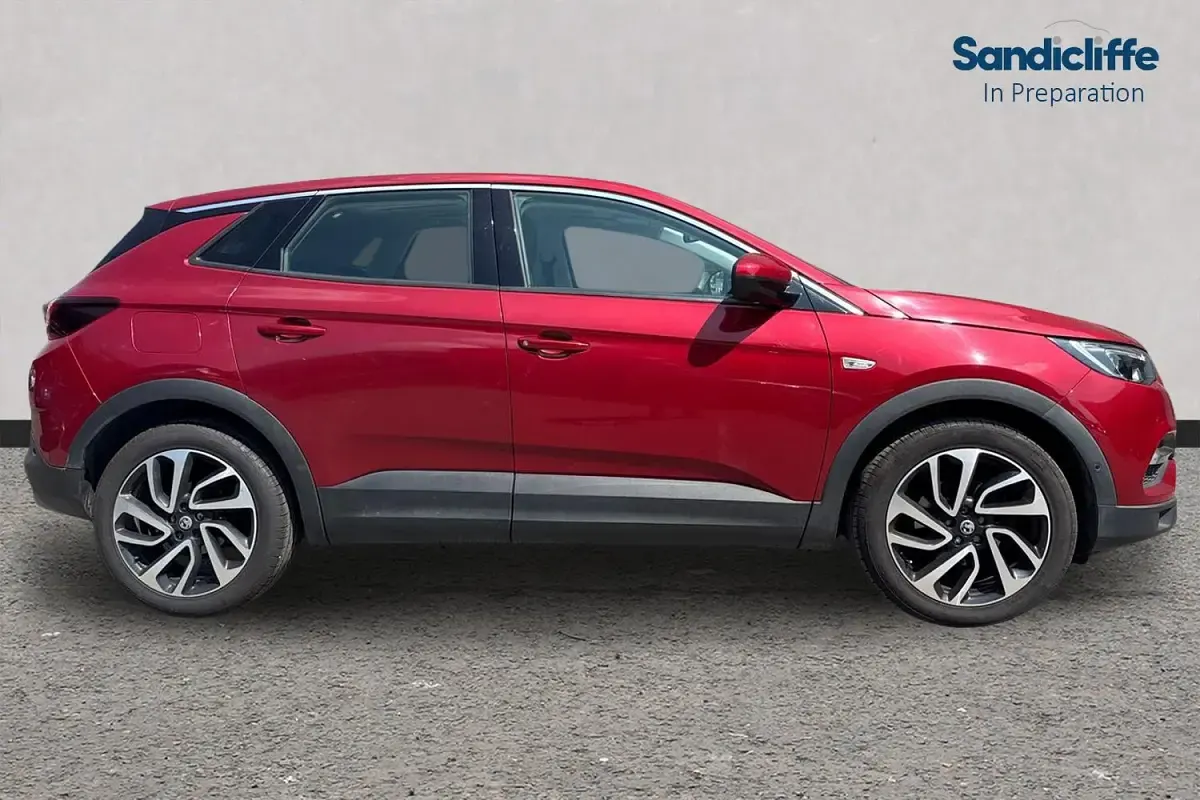 Used Vauxhall Grandland X Elite 130 HP (95 kW) 2021 Red SUV