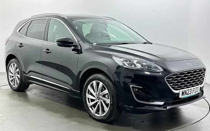 Usado Ford Kuga Vignale 225 HP (165 kW) 2023 SUV