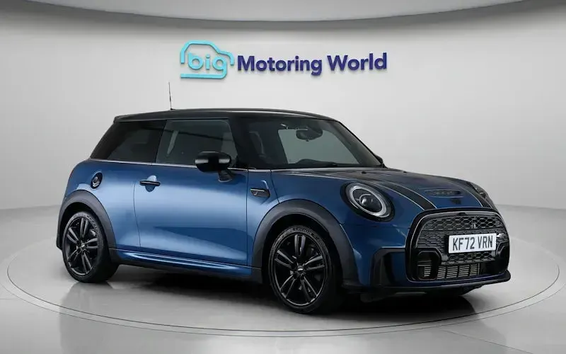 Usado Mini Cooper S Hatch 178 CV (130 kW) 2022 Azul Utilitario