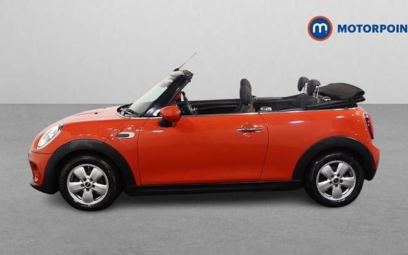 Used Mini Cooper Cabriolet Classic 136 HP (100 kW) 2019 Orange Cabriolet