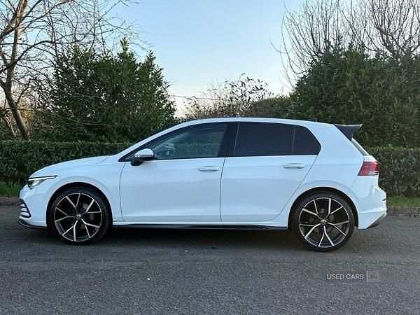 Used VW Golf VII Life 150 HP (110 kW) 2021 White Hatchback