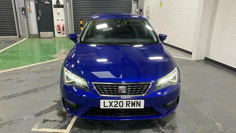 Used Seat Leon XCELLENCE Lux 150 HP (110 kW) 2020 Blue Hatchback