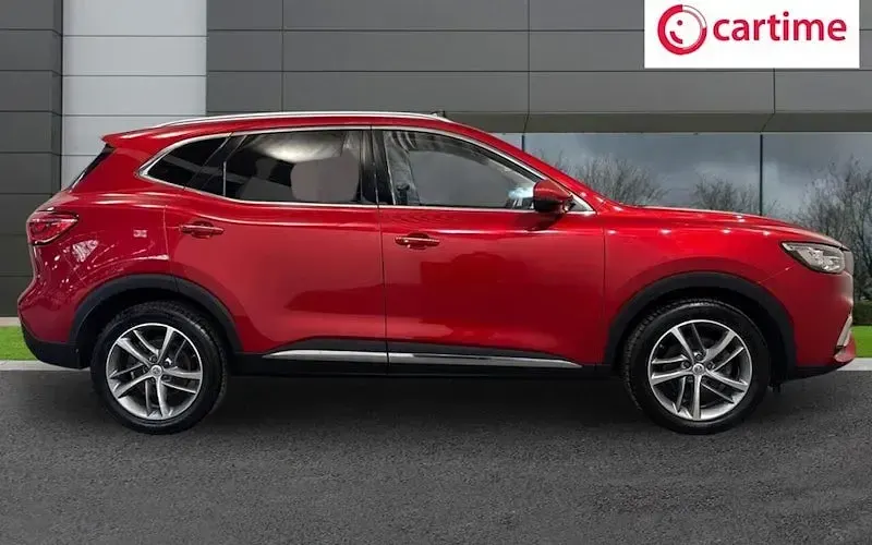 Used MG HS Exclusive 162 HP (119 kW) 2023 Red SUV