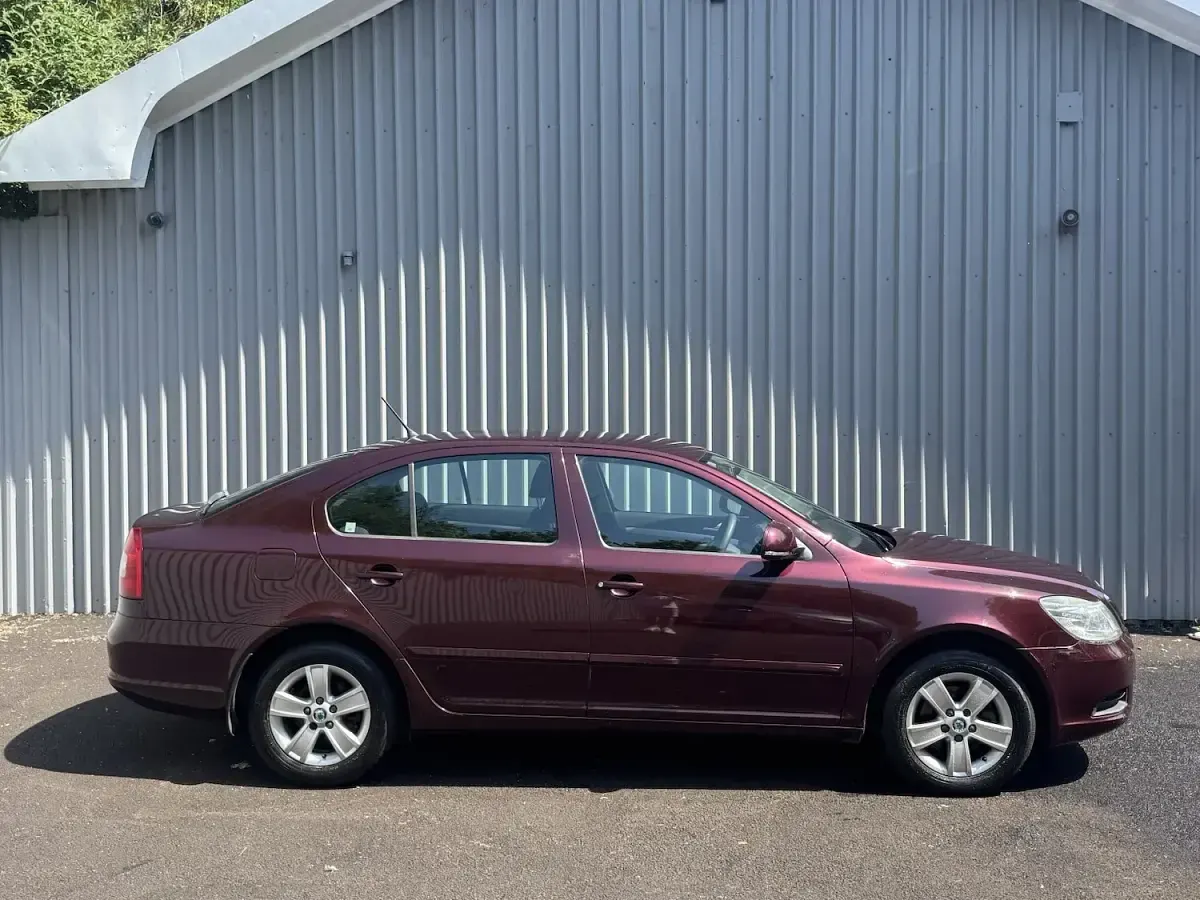 Used Skoda Octavia SE 2011 Maroon Hatchback