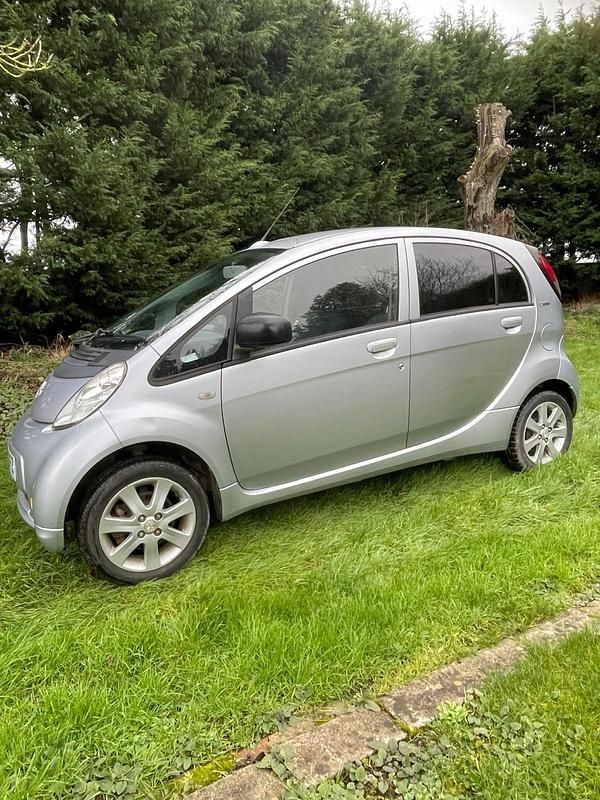 Used Peugeot iON 47 kW (64 HP) 2012 Silver Hatchback