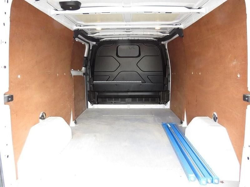 Used Ford Transit Custom 105 HP (77 kW) 2019 White Van