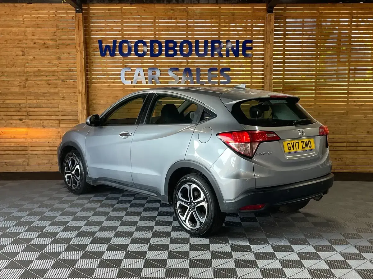 Used Honda HR-V SE 130 HP (95 kW) 2017 Silver SUV