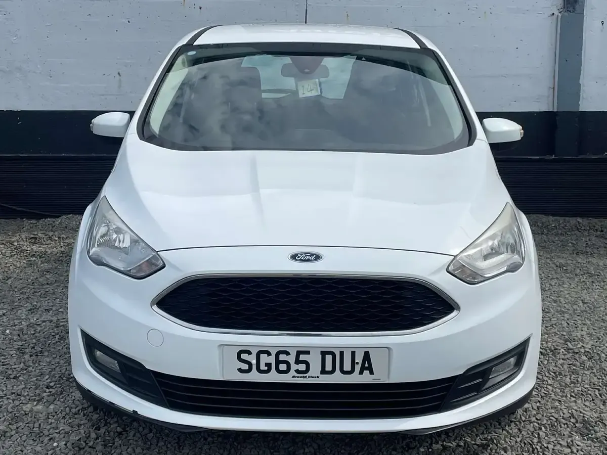 Used Ford Grand C-Max Zetec 120 HP (88 kW) 2015 White MPV