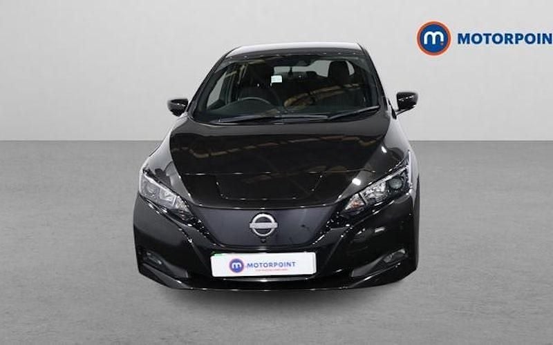Used Nissan Leaf N-Connecta 110 kW (150 HP) 2025 Hatchback