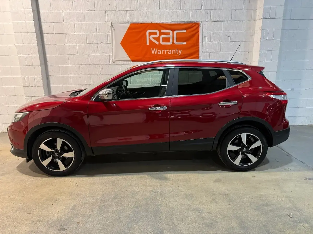 Used Nissan Qashqai N-Vision 2016 Red SUV