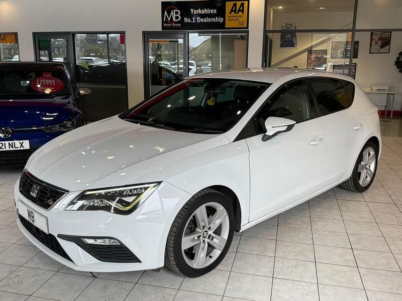 Used Seat Leon FR 184 HP (135 kW) 2017 White Hatchback