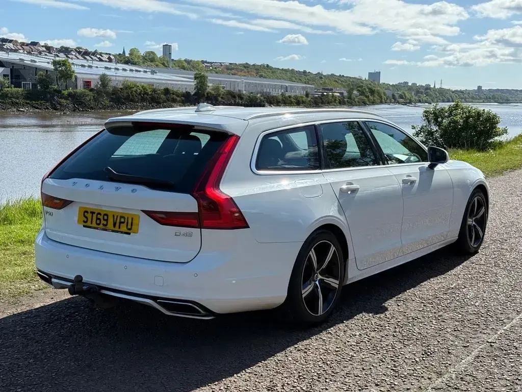 Used Volvo V90 R-Design 2019 White Estate