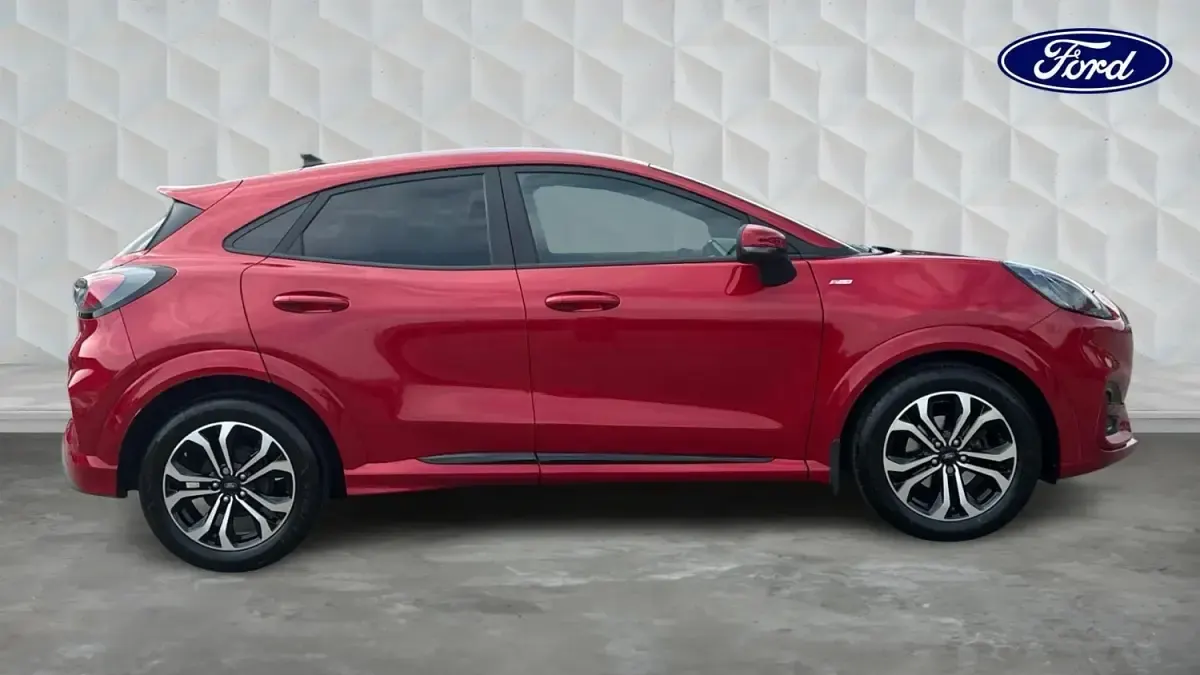 Usado Ford Puma ST-Line 123 HP (90 kW) 2024 Vermelho SUV
