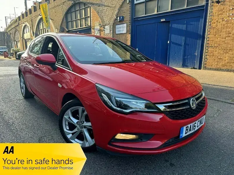 Second-hand Vauxhall Astra SRi 2016 Roșu Hatchback