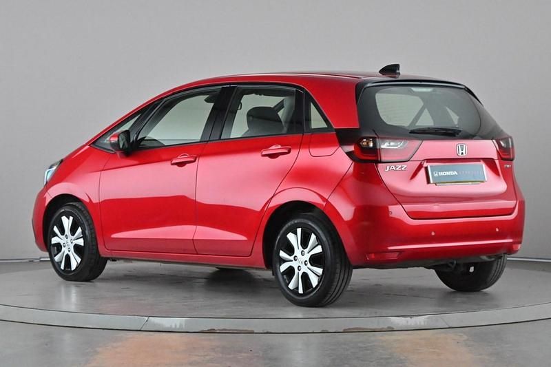 Used Honda Jazz Hybrid 109 HP (80 kW) 2023 Red Hatchback