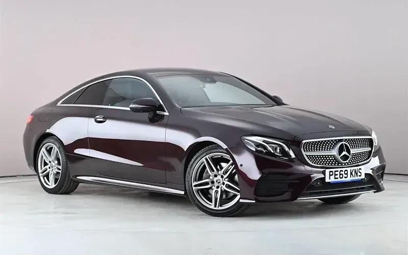 Gebraucht Mercedes E220 AMG line 194 PS (142 kW) 2019 Coupé