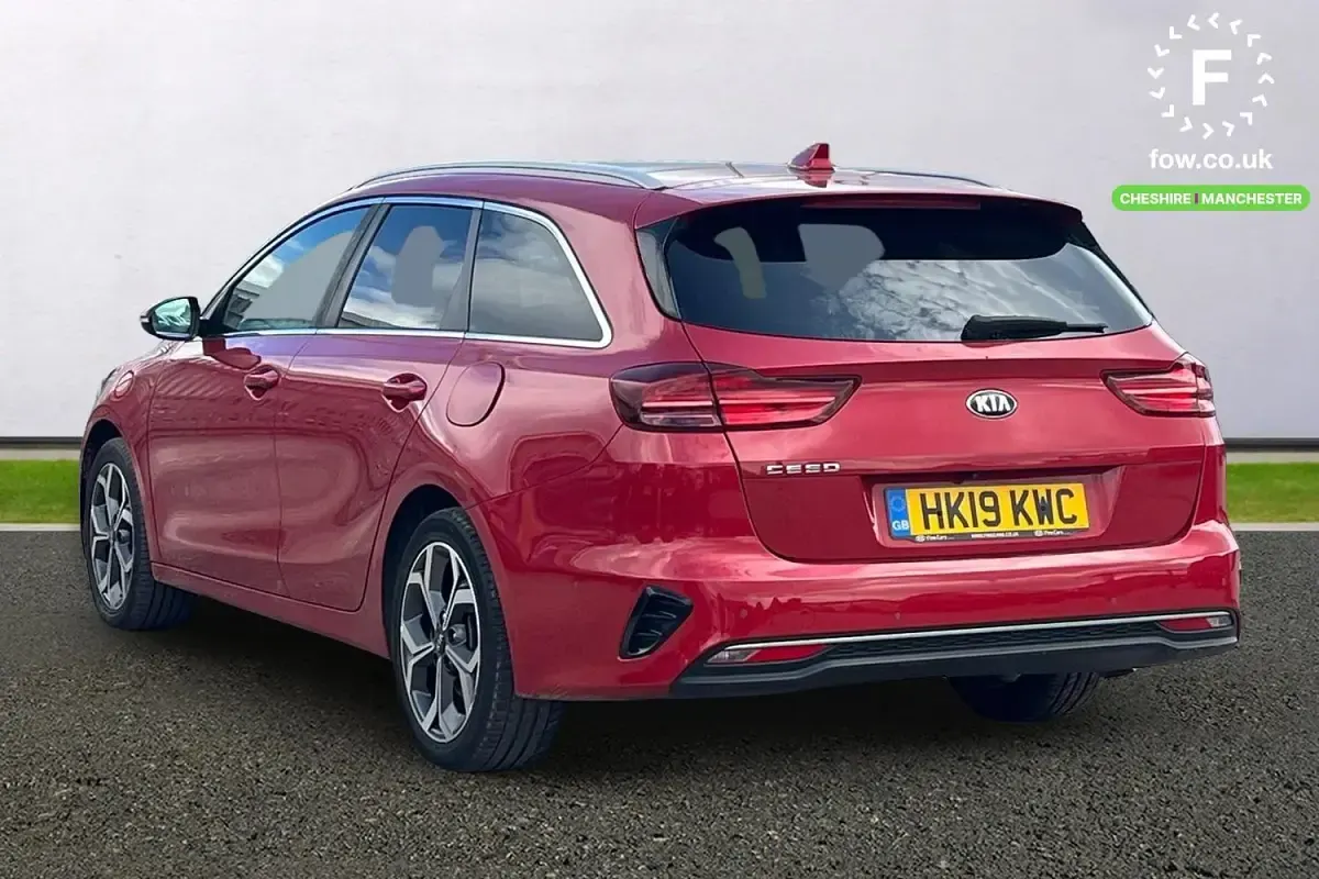 Used Kia Ceed First Edition 140 HP (102 kW) 2019 Red Hatchback