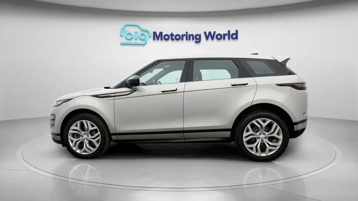 Used Land Rover Range Rover evoque SE Dynamic 207 HP (152 kW) 2022 Silver SUV