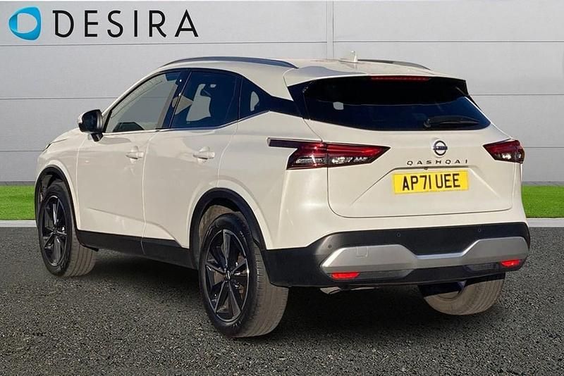 Used Nissan Qashqai Tekna 155 HP (114 kW) 2021 Storm white SUV