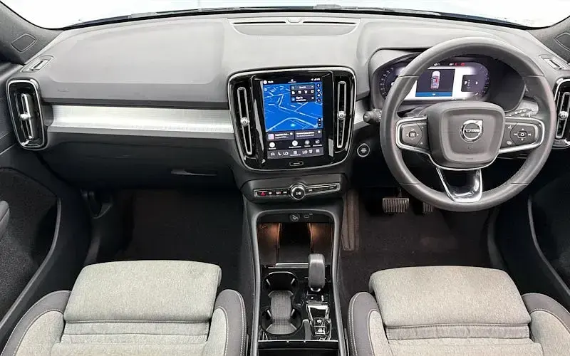 Used Volvo XC40 Plus 163 HP (119 kW) 2023 Blue SUV
