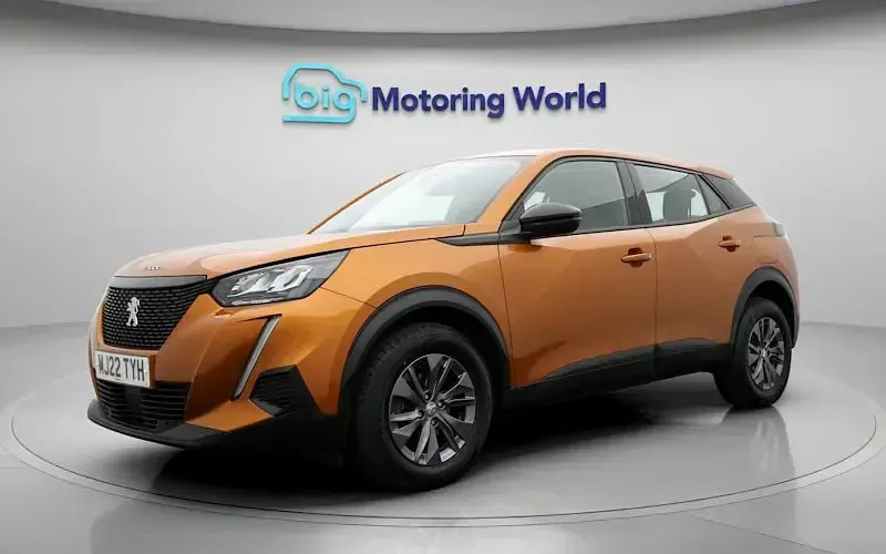 Used Peugeot 2008 Active Premium 101 HP (74 kW) 2022 Orange SUV