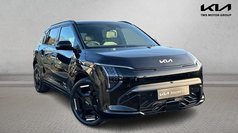 Black New 2026 Kia EV3 GT-Line S SUV | £37,999 (Expensive) - Image 1/4