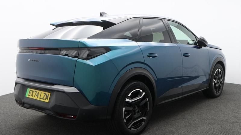 Used Peugeot e-3008 Allure 152 kW (207 HP) 2024 Blue SUV
