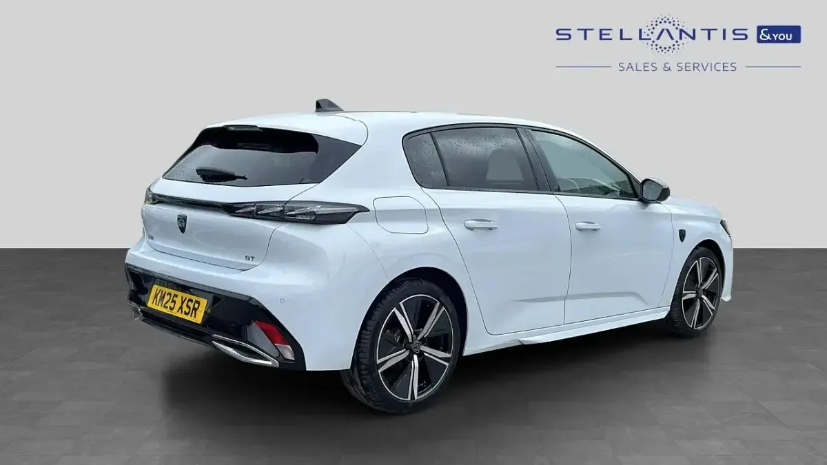 Used Peugeot 308 GT 134 HP (98 kW) 2025 White Hatchback