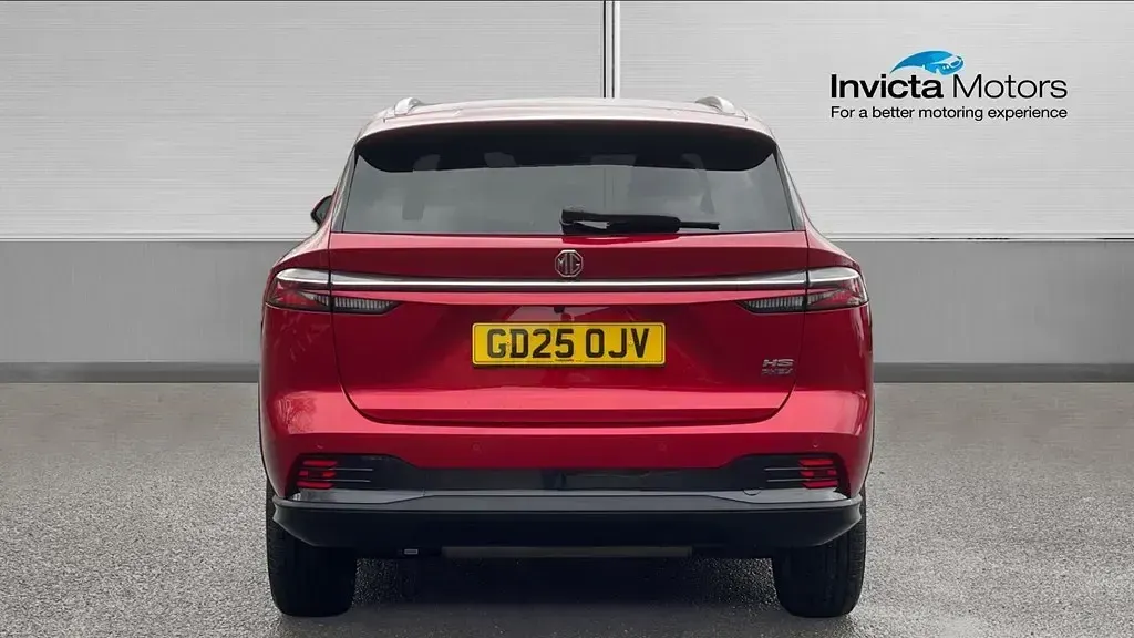 Usado MG HS SE 299 CV (219 kW) 2025 Rojo SUV
