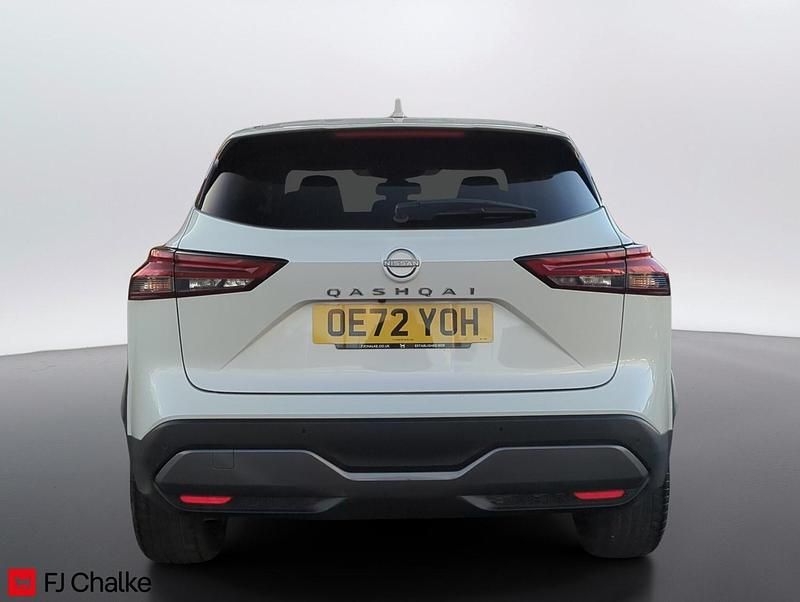 Used Nissan Qashqai N-Connecta 2022 White SUV