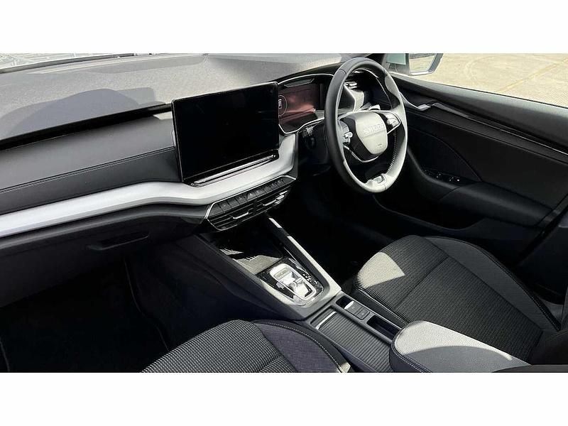 Used Skoda Octavia SE Technology 113 HP (83 kW) 2025 Silver Estate