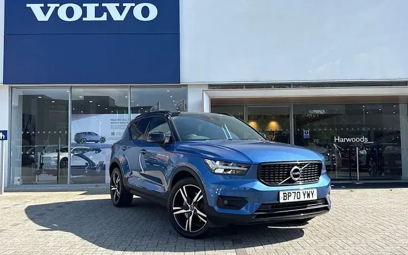 Used Volvo XC40 R-Design 211 HP (155 kW) 2021 SUV