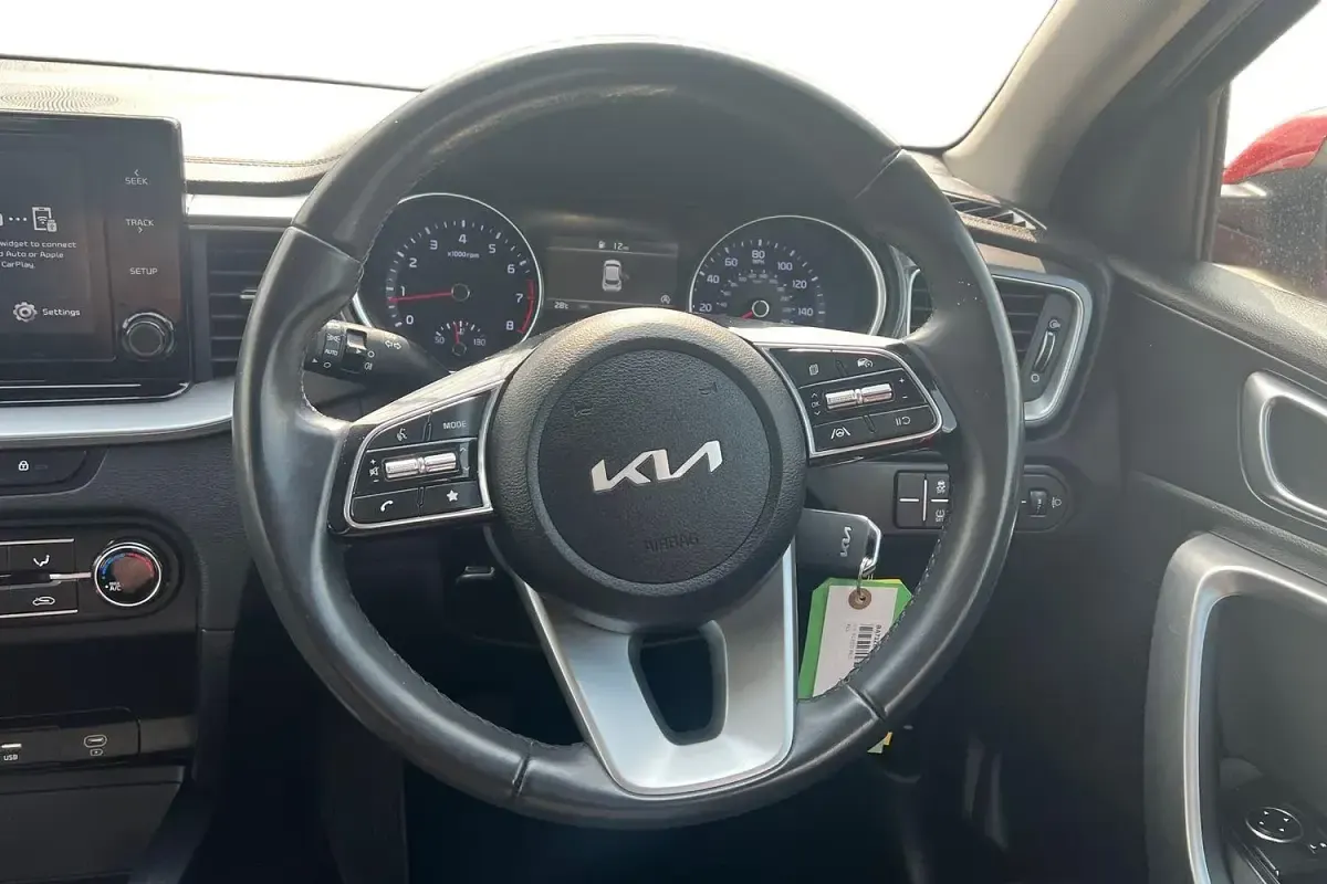 Used Kia XCeed 160 HP (117 kW) 2023 Red SUV