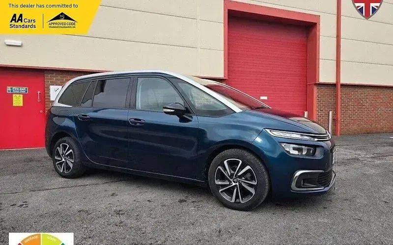 Used Citroën C4 SpaceTourer PureTech 131 HP (96 kW) 2022 MPV