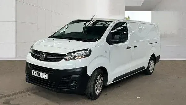 Used Vauxhall Vivaro S 150 HP (110 kW) 2020 White MPV