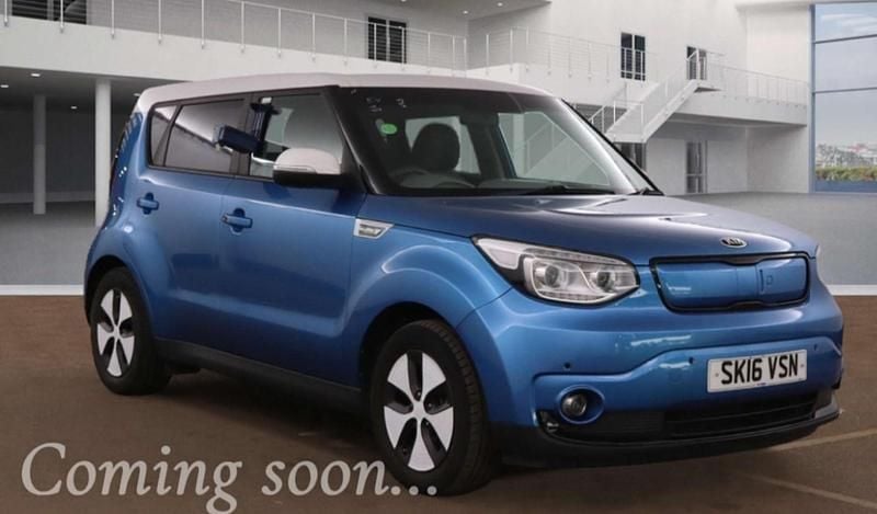 Blue Used 2016 Kia Soul EV 2 SUV | £5,890 (Fair price) - Image 1/1