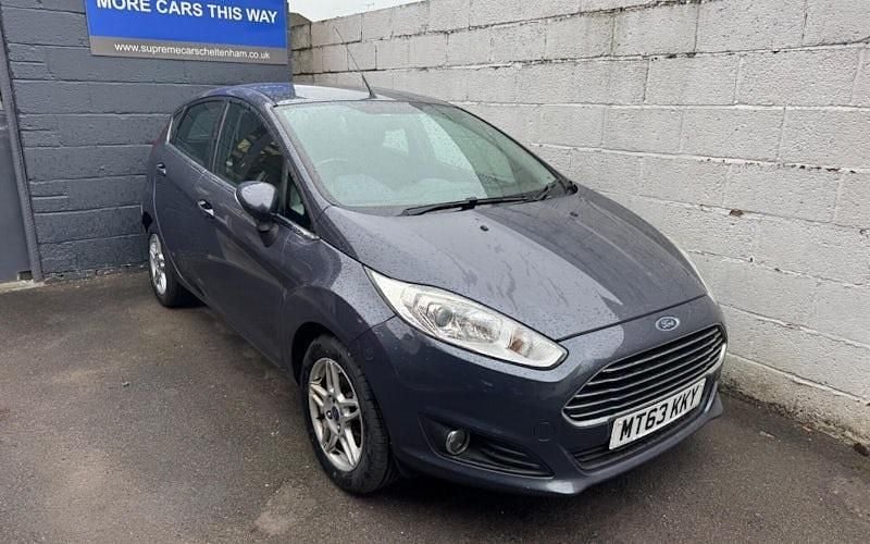 Used Ford Fiesta Zetec 105 HP (77 kW) 2015 Hatchback