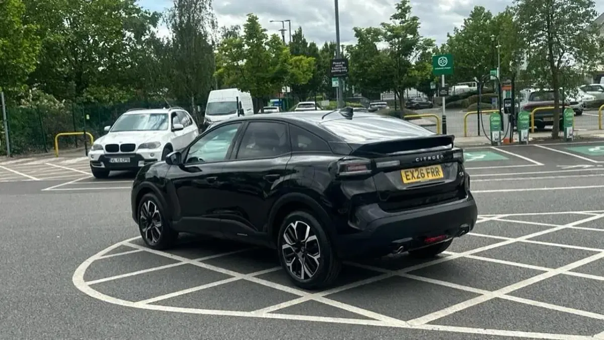 New Citroën C4 PureTech 127 HP (93 kW) 2026 Black SUV