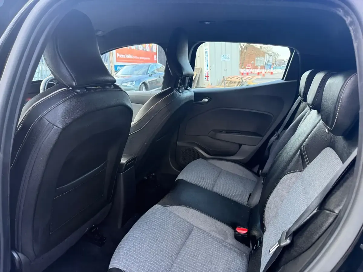 Gebraucht Renault Clio V Techno 2025 Schwarz Kleinwagen