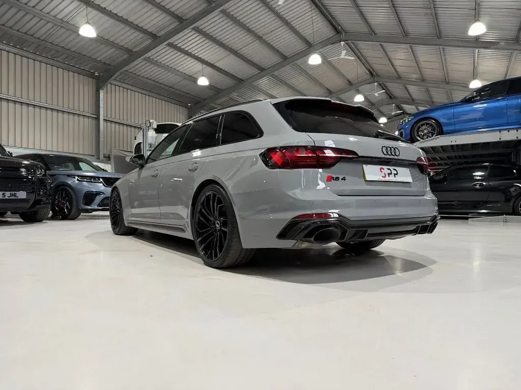 Used Audi RS4 Black Edition 450 HP (330 kW) 2023 Grey Estate