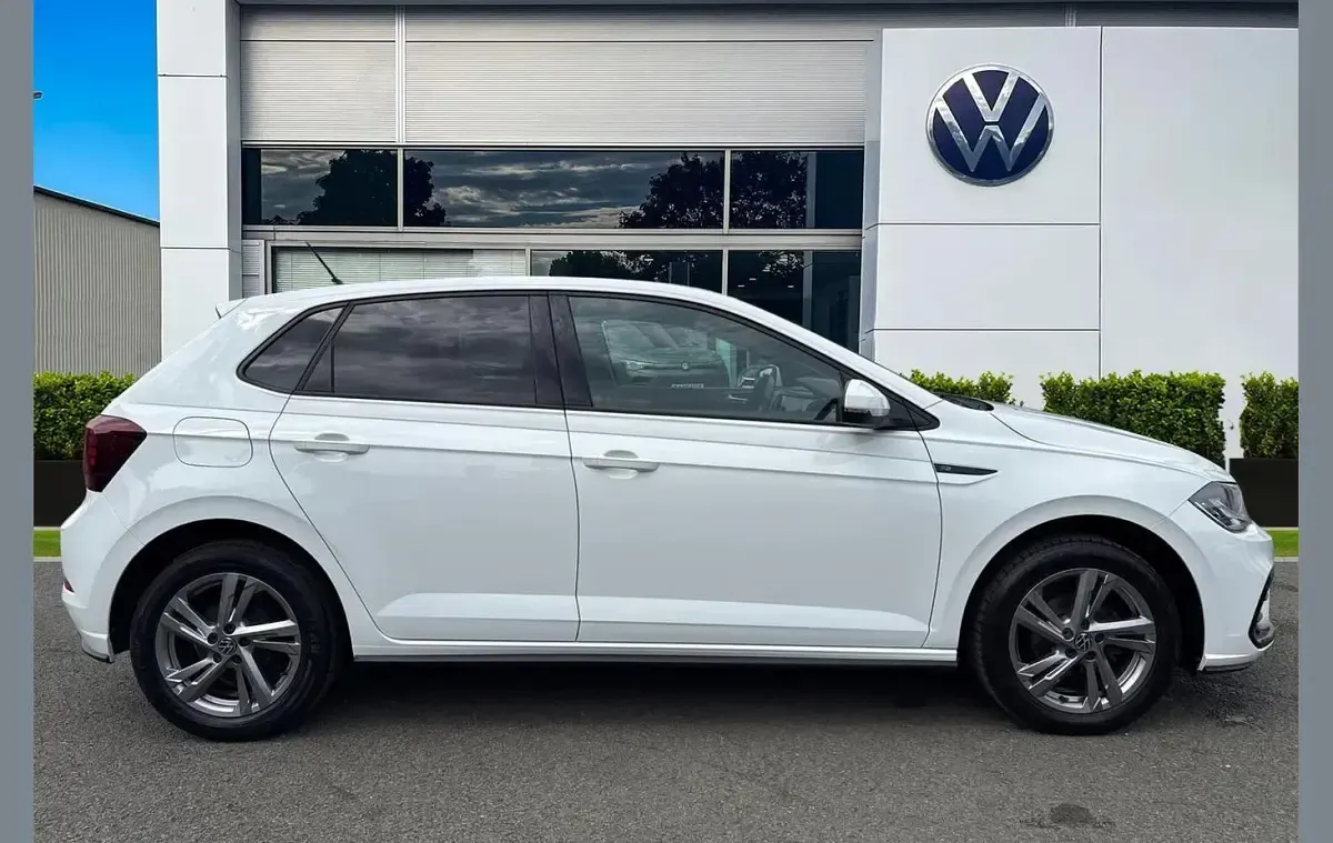 Used VW Polo R-line 95 HP (69 kW) 2021 White Hatchback