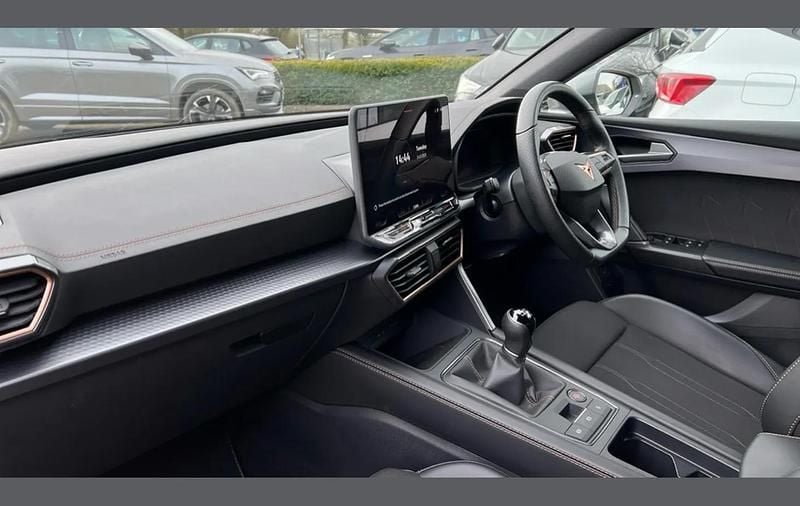 Used Cupra Leon 150 HP (110 kW) 2025 Grey Estate