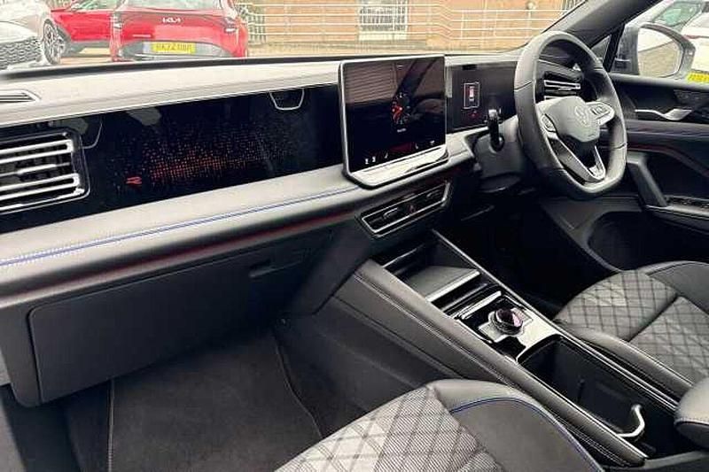 Used VW Tiguan R-line 150 HP (110 kW) 2025 Grey SUV