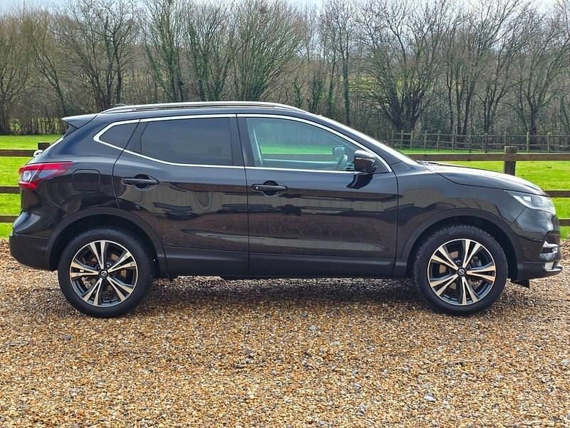 Used Nissan Qashqai N-Connecta 2019 Black SUV