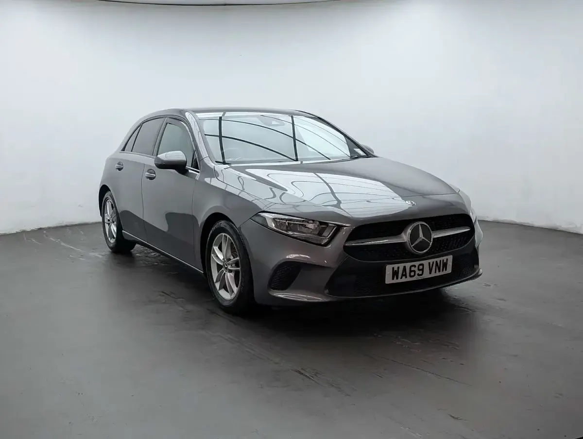 Used Mercedes A180 SE 136 HP (100 kW) 2019 Grey Hatchback