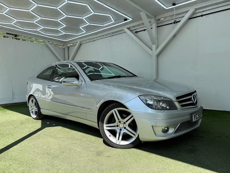 Usado Mercedes CLC180 2009 Prateado Citadino