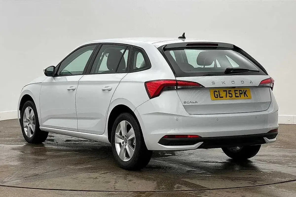 Used Skoda Scala SE 85 HP (62 kW) 2025 Moon white metallic Hatchback