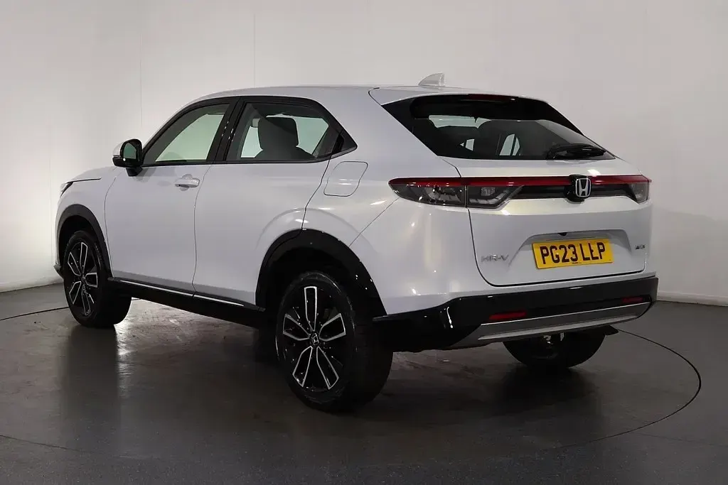 Used Honda HR-V Advance 131 HP (96 kW) 2023 White SUV